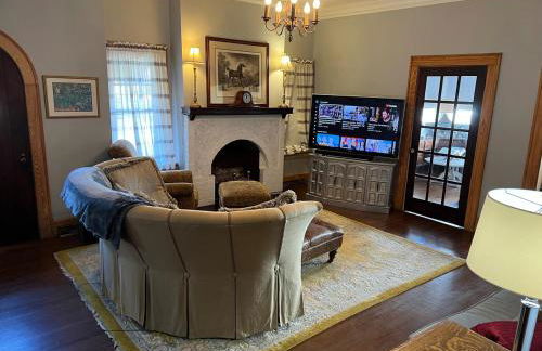 City Cottage on Main Street In North GA - Foto 7