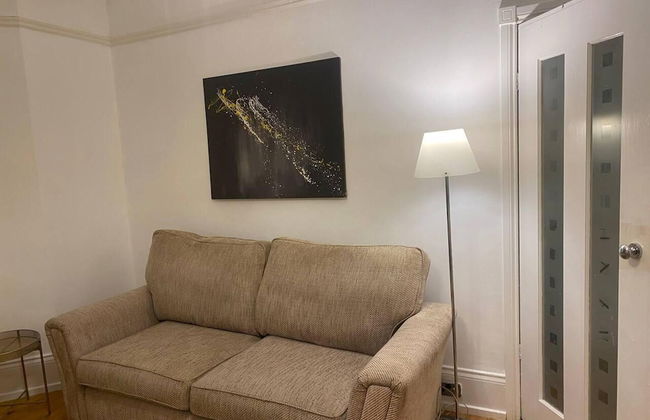 Stunning 2-bed Pet Friendly Apartment in Gateshead - Photo 7