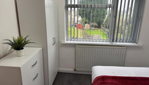 4 Beds House for Families & Contractors with Free Parking - Foto 3