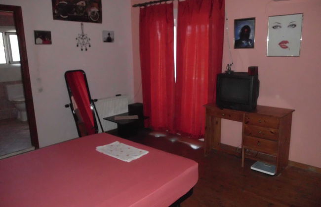 Toms House 0 Quiet Family House Between Paleokastritsa n Dassia n Ipsos! - Foto 8