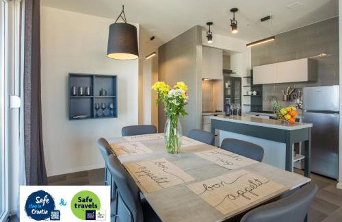 Luxury apartment Marjan - Black - Photo 1