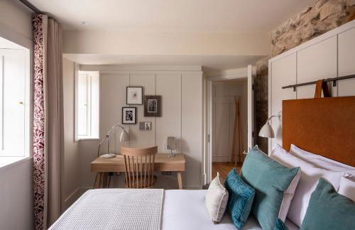 Abbey Strand Apartments, at Holyrood - Photo 1