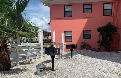 Gorgeous Beach view balcony with heated pool - Foto 3