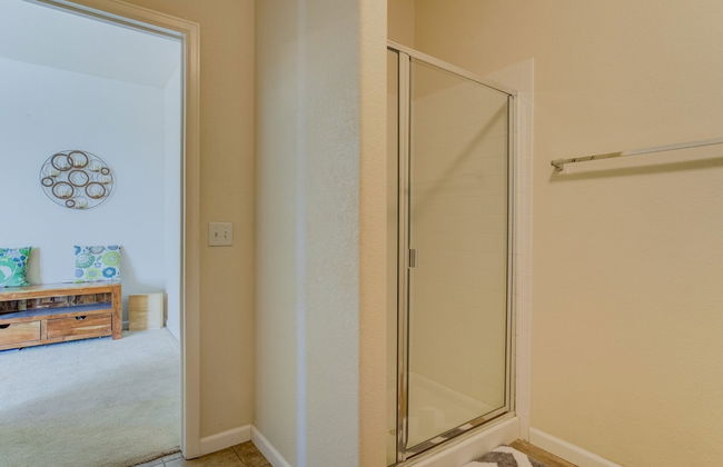 Urban Practicality! 3 Beds, Patios & Dog Friendly - Photo 2