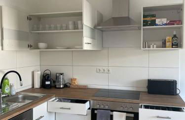 Kernsaniertes Monteurhaus mit 2 Apartments in Wirges - Foto 9