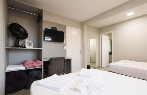 Lou Suítes - Suíte 9 com 2 camas de casal - total confort - Foto 15