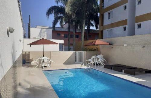 Apto no Jd Indaiá com piscina a 300m da praia - Foto 27