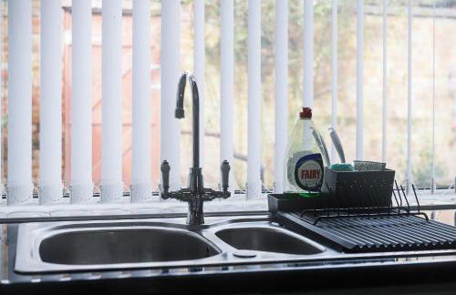 Poppy's Place - Manningham Road - Foto 37