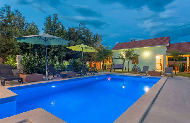 Sunny Escape Holiday Home Dicmo With Pool and Gym - Foto 19