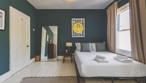 Modern Comforts in a Designer Home - Photo 5