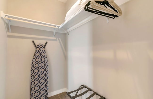 Cozy Living in Mid City - Foto 14