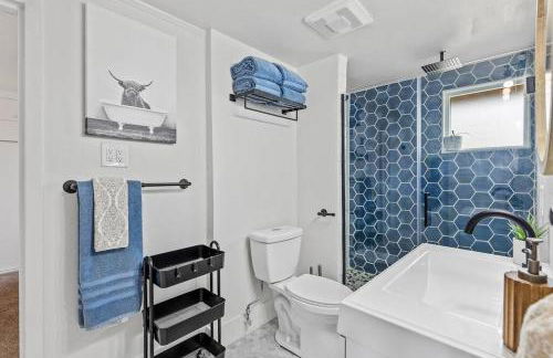 Grand Canyon Ranch Home - Western History - Big city lot - AC! - Photo 9