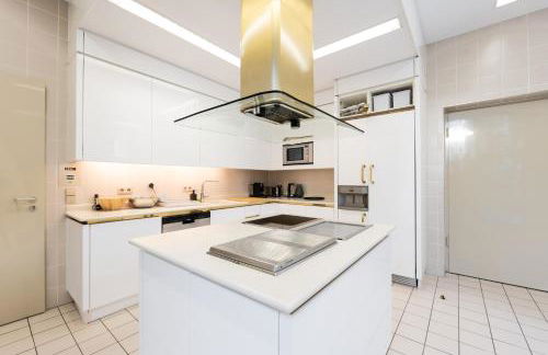 "Villa von Blofeld" - Foto 46