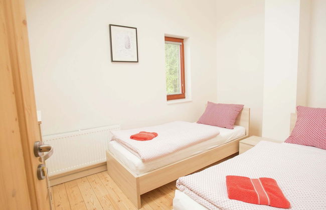 Chalet in Czechia's Tranquil Residential Area - Foto 4