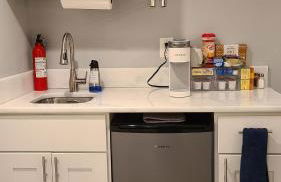 Beautiful Basement Suite & Outdoor Oasis - Photo 4