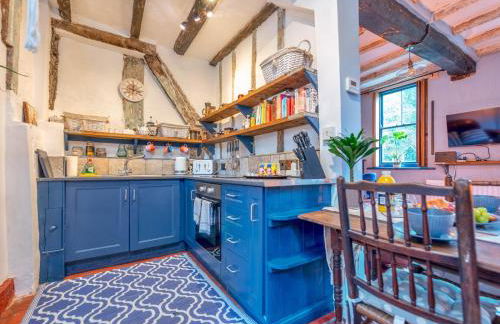 Stay in the Original Home of the Gingerbread Man! - Pass the Keys - Foto 12