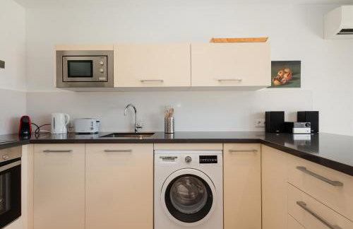 Holiday home with large sunny terrace, Costabella - Foto 21