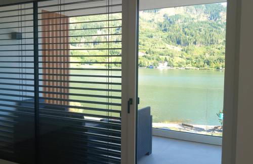 Riflessi sul lago - Foto 40