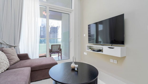 Pristine 1 BR at Reva Residences - Foto 2, Habitación