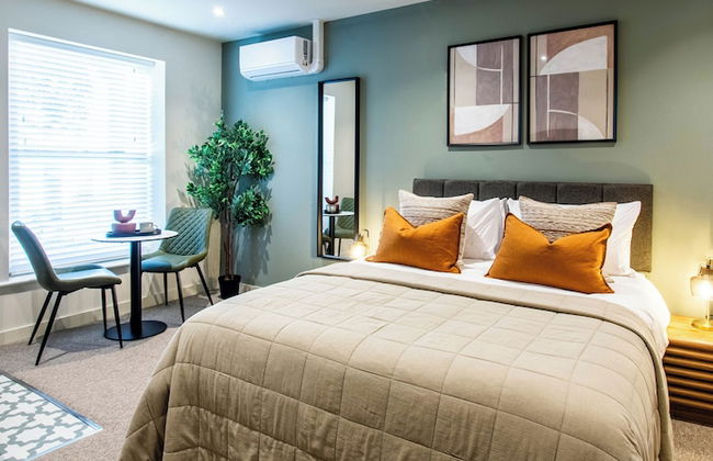 Thetford Hive - Photo 23