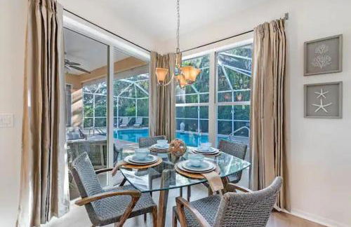 Paradise Escape Luxury Pool w/Game Room King Bed - Foto 6