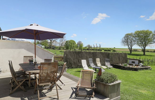 Cushy Holiday Home With Fenced Garden - Photo 15