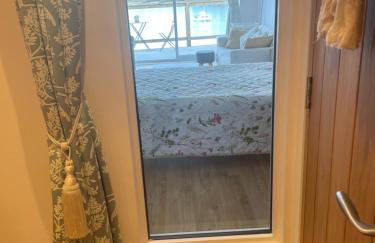 Estuary's Rest Studio Apartment at Galwad Y Mor - Foto 5