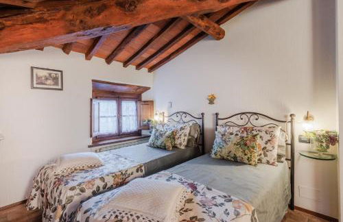 Le Bicocche Farmhouse: Country Stone Villa with Pool in Camaiore between Lucca & Beaches of Versilia - Foto 55