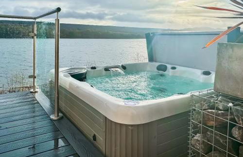 Kimcraigan Lodge - Photo 1