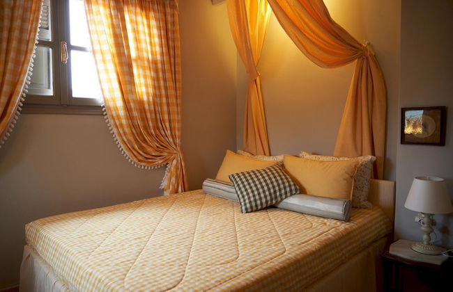 Dandy Villas Dimitsana - a Family Ideal Charming Home in a Quaint Historic Neighborhood - 2 Fireplaces for Romantic Nights - Foto 4