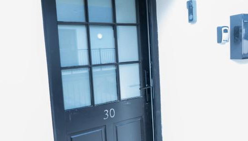 1BR Sleeps 4, 3 mins from City centre & Local Gems - Foto 3