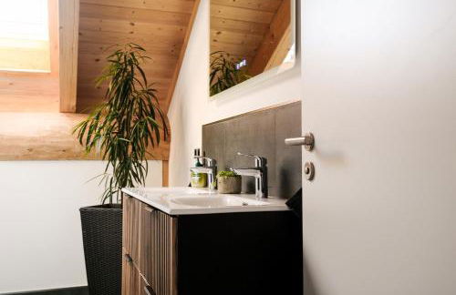 wunderschönes Blockhaus direkt am See für 10 PAX - Foto 22