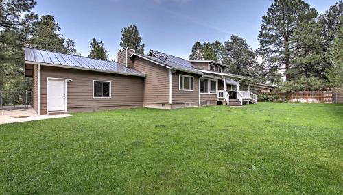 Game Room, Yard, Deck and Fireplace Lakeside Home - Foto 2