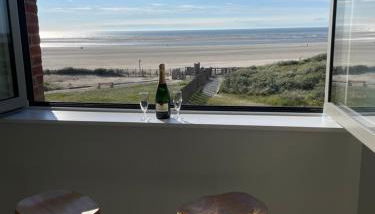 FACE MER PIEDS DANS L'EAU DUPLEX 4 Chambres 155 M2 8-12 personnes - Photo 4