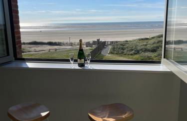 FACE MER PIEDS DANS L'EAU DUPLEX 4 Chambres 155 M2 8-12 personnes - Photo 4