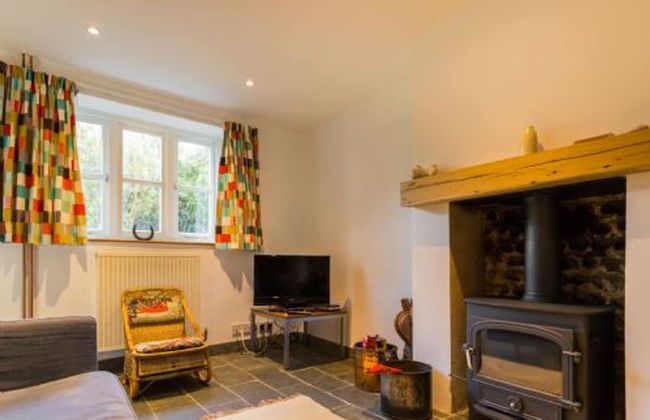 Host Stay Marlpit Cottage - Foto 11