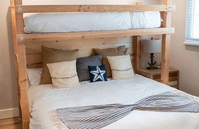 A Tide that Binds Us By Beachside Mgmt - Photo 2