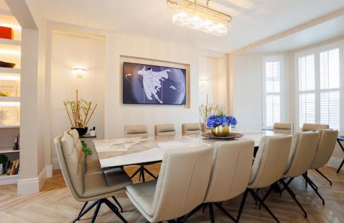 111 By Mayfair - Luxurious 12 Bedroom House, Portrush - Foto 6