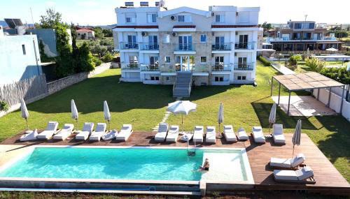 Blue Dream Afytos - Foto 2, sunbed, Garden view
