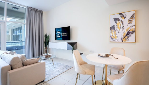 Elite LUX Holiday Homes - Modern Comfort Studio in Business Bay Dubai - Foto 2, Habitación