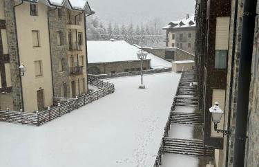 BIESCAS Todas las comodidades y más GAS, GARAJE , TRASTERO, CENTRO, WIFI, - Photo 4