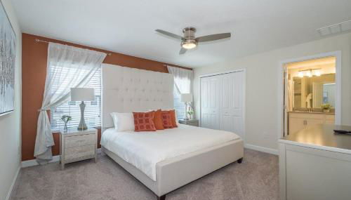 4964RS TOWNHOUSE 4 BEDROOMS & 3 BATHROOMS + POOL - Foto 4