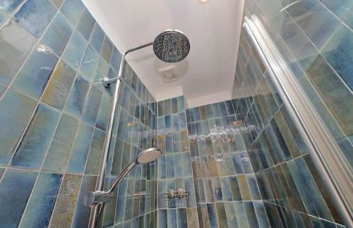 Brand New Modern Apt 2 Stops to Colosseum - Photo 20