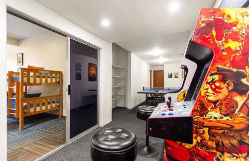 8-Bedrooms with Stunning Views & 75' Lap Pool - Foto 76