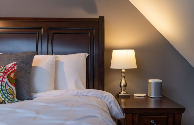 Classic Stowe Ski 3 Bedroom Chalet by RedAwning - Photo 6