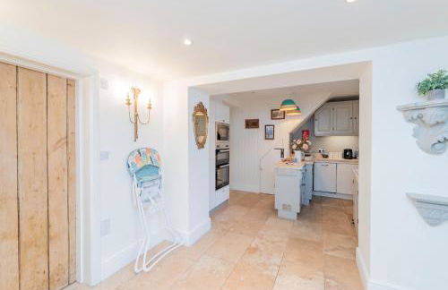 Heron Stays Bath- Boutique Period Group Properties, Parking for 4 Cars, Just 3 Miles to Bath Central, Sleeps 14 - Photo 75