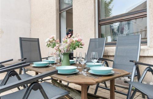 Tolles Design, hochwertig, Vollausstattung, 3 Zimmer, großes Bad & Gäste-WC, große Küche, 3 x Smart TV, 11 min zum Hbf Duisburg - Photo 32