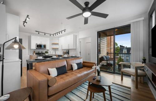 PFR Suites - Highland, 3BR 2BA Shadyside Condo, Penthouse Unit, 2 Decks, Off-Street Parking, 4th Floor Walkup - Foto 10