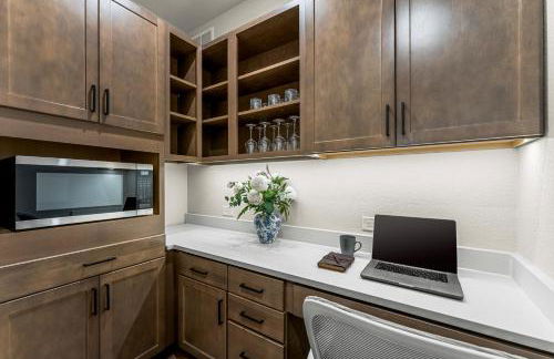 The Downtown Duplex - Pet Friendly - NEW BUILD - Foto 16