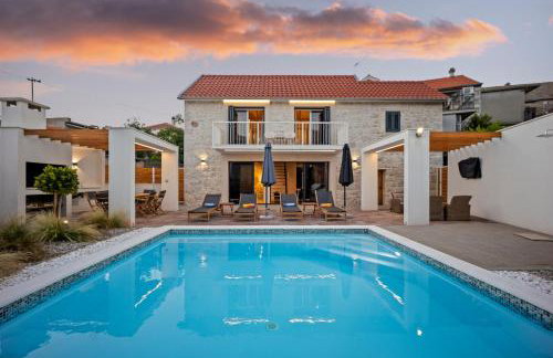 Villa Sulic - Heated Pool and Mountain View - Foto 45